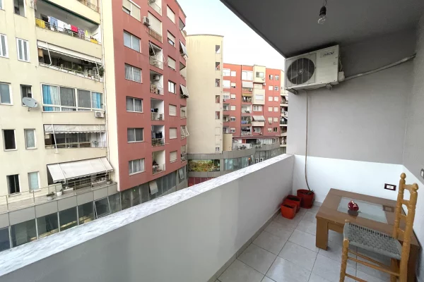 Shtepi me qera 2+1 ne Tirane - 50,000 Leke