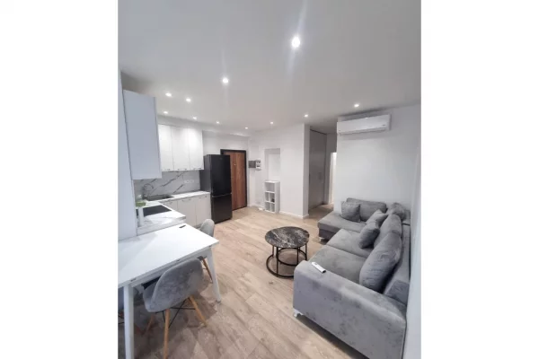 Shtepi me qera 2+1 ne Tirane - 650 Euro