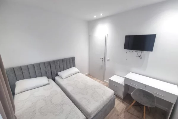 Shtepi me qera 2+1 ne Tirane - 650 Euro