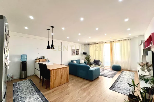 Casa in affitto 2+1 a Tirana - 1,100 Euro