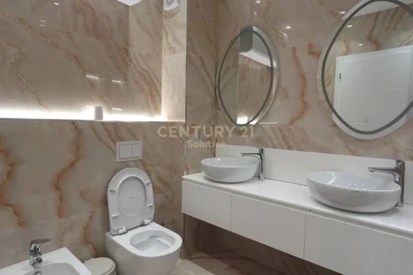 Shtepi me qera Apartament ne Tirane, 2+1, Mobilimi E mobiluar, Pagesa 1,250  Euro.