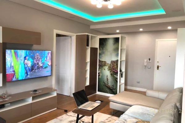 Shtepi me qera 1+1 ne Tirane - 650 Euro