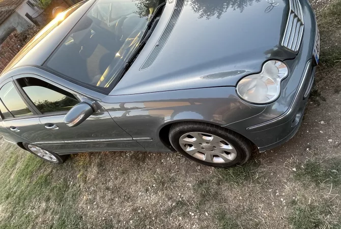 Makina ne shitje ne Lushnje - 5,000 Euro