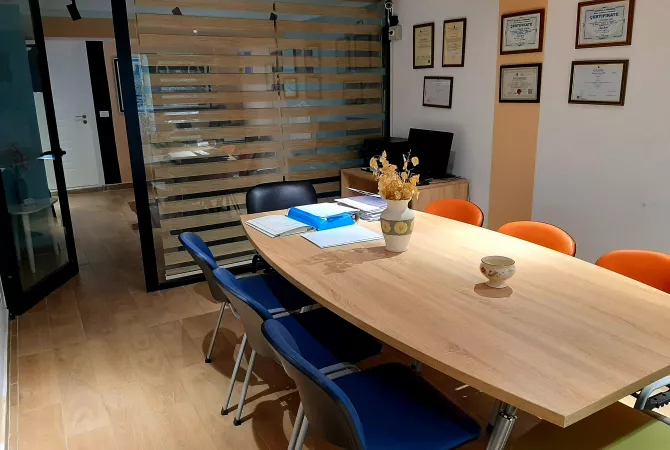 !! Okazion !! shitet ambienti "zyre sherbimesh "