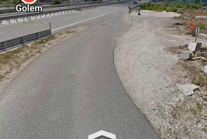 Shitet tok buz autostrades 