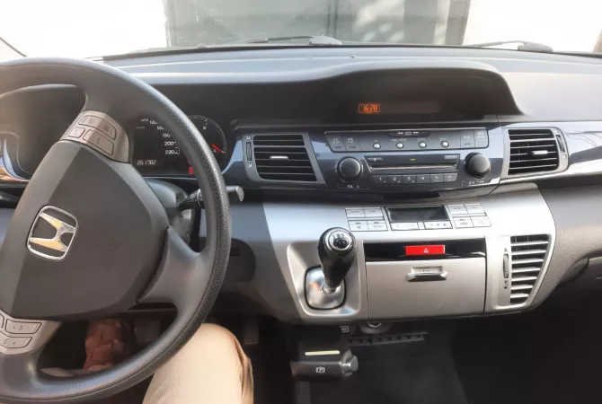 Makina ne shitje ne Tirane, Honda, 2008 Diesel,Kambio Manual Pagesa 3,500  Euro.