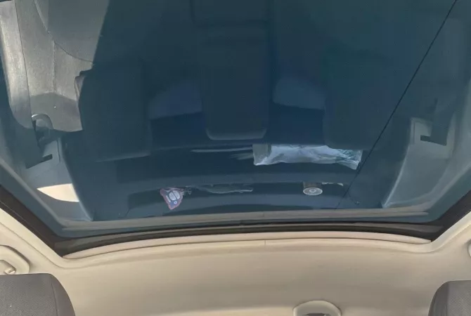 Makina ne shitje ne Tirane - 9,000 Euro