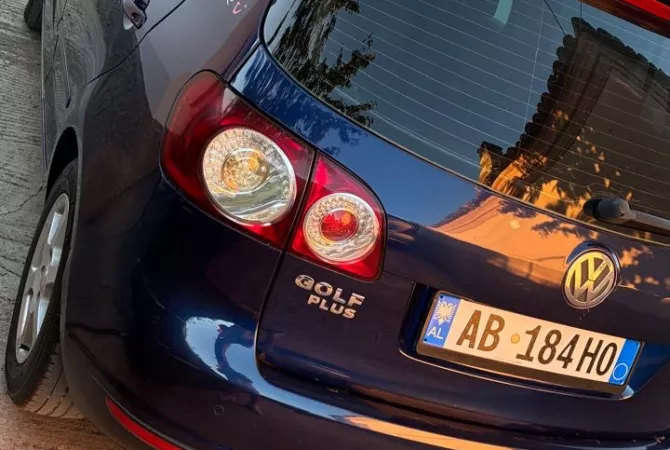 Makina ne shitje ne Korce, Volkswagen, 2007 Diesel,Kambio Automatik Pagesa 5,500  Euro.