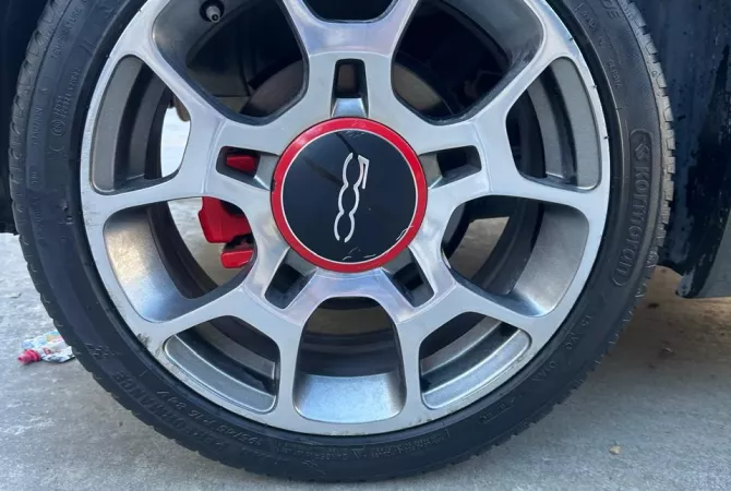 Makina ne shitje ne Tirane, Fiat, 2016 Benzine,Kambio Automatik Pagesa 6,500  Euro.