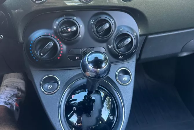 Makina ne shitje ne Tirane, Fiat, 2016 Benzine,Kambio Automatik Pagesa 6,500  Euro.