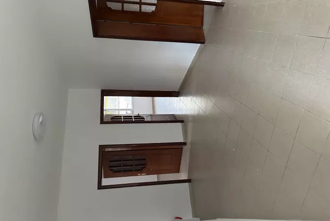 Shtepi me qera 3+1 ne Tirane - 40,000 Leke