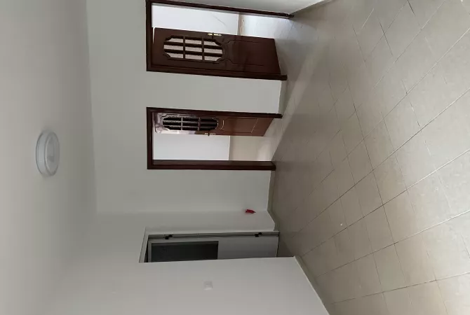 Shtepi me qera 3+1 ne Tirane - 40,000 Leke
