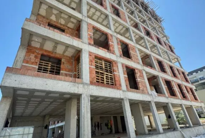 Shtepi ne shitje Apartament ne Tirane, 2+1, Mobilimi Bosh, pa mobiluar, Pagesa 76,000  Euro.