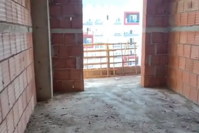 Shtepi ne shitje 2+1 ne Tirane - 70,000 Euro