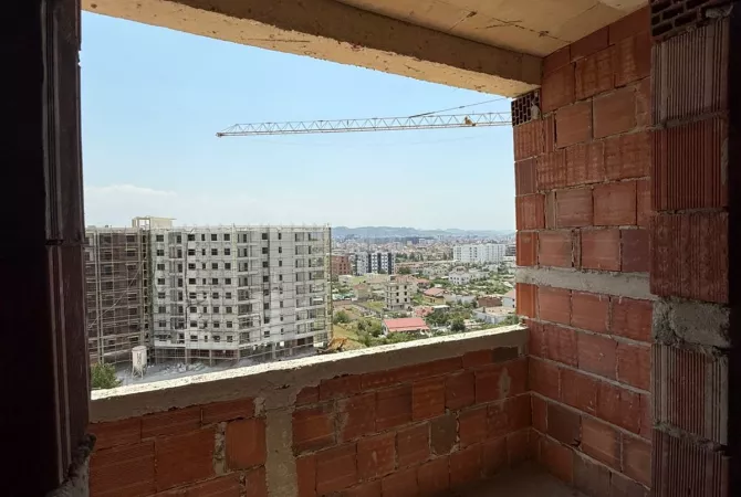 Shtepi ne shitje Apartament ne Tirane, 2+1, Mobilimi Bosh, pa mobiluar, Pagesa 102,120  Euro.