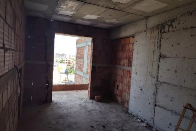 Shtepi ne shitje 2+1 ne Tirane - 75,000 Euro