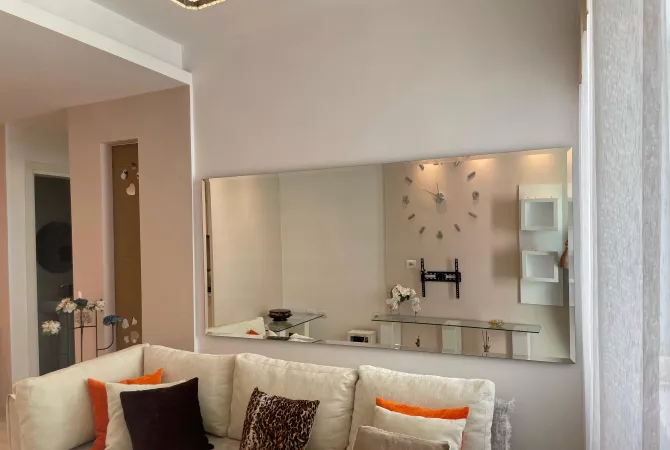 Shtepi ne shitje 2+1 ne Tirane - 9,900,000 Leke