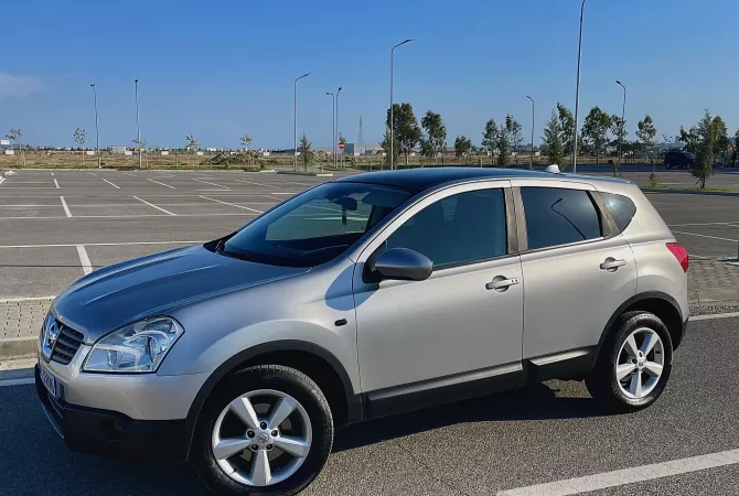 Cars for sale in Durres - 6,800 Euro