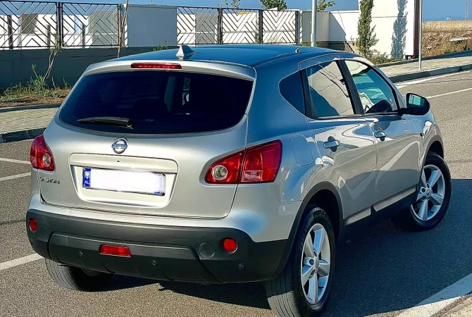 Cars for sale in Durres, Nissan, 2007 gasoline-gas,Kambio Manual Payment 6,800  Euro.