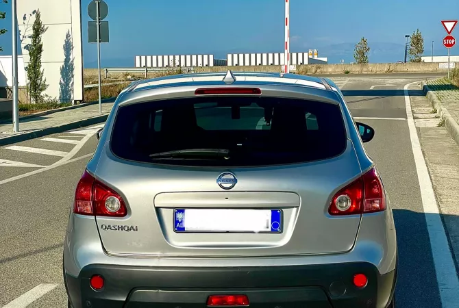 Cars for sale in Durres, Nissan, 2007 gasoline-gas,Kambio Manual Payment 6,800  Euro.