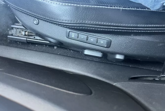 Cars for sale in Tirana, Volkswagen, 2010 Diesel,Kambio Automatik Payment 7,000  Euro.