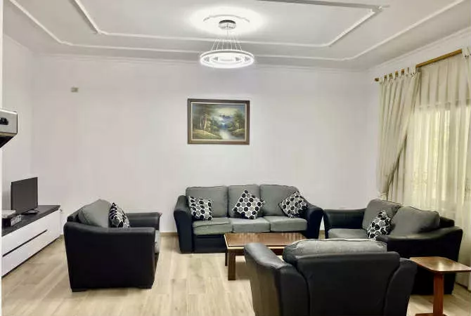 Shtepi me qera 2+1 ne Tirane - 45,000 Leke