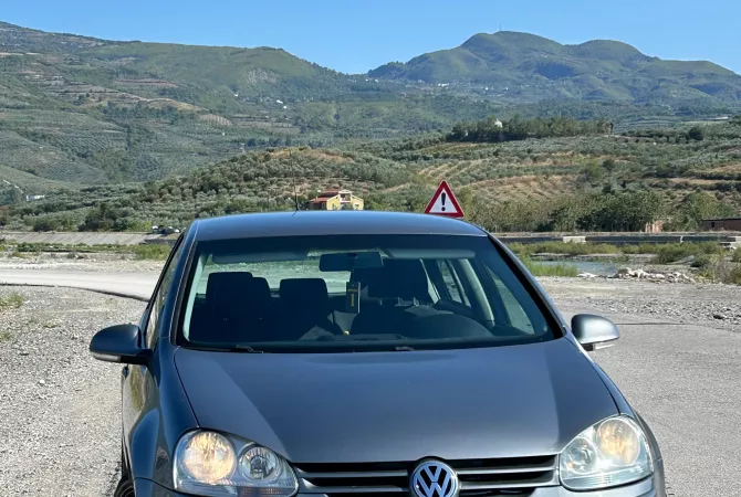 Makina ne shitje ne Elbasan - 3,599 Euro