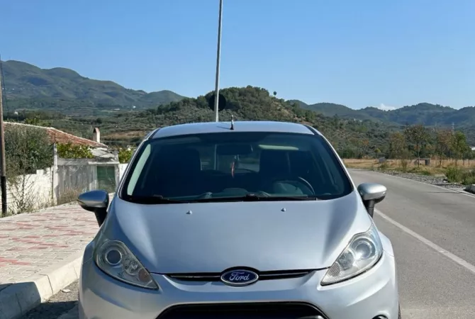 Makina ne shitje ne Elbasan - 3,599 Euro