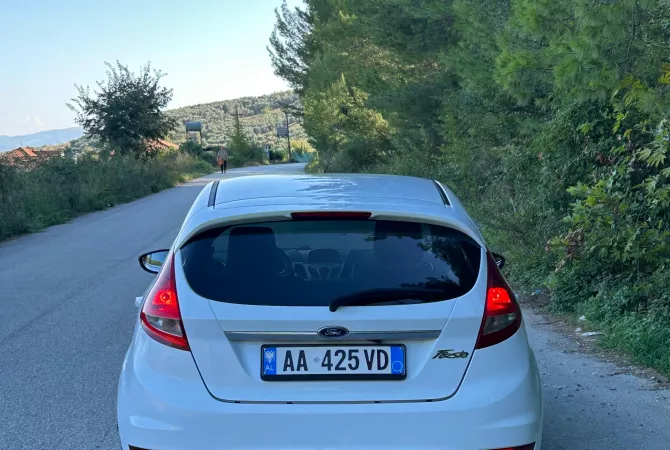 Cars for sale in Elbasan, Ford, 2010 gasoline-gas,Kambio Manual Payment 3,599  Euro.