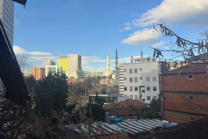 House for Rent 1+1 in Tirana - 75,000 Leke