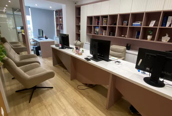 Business Property for Rent 1+1 in Tirana - 180,000 Leke