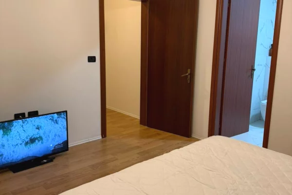 Shtepi me qera 1+1 ne Tirane - 600 Euro