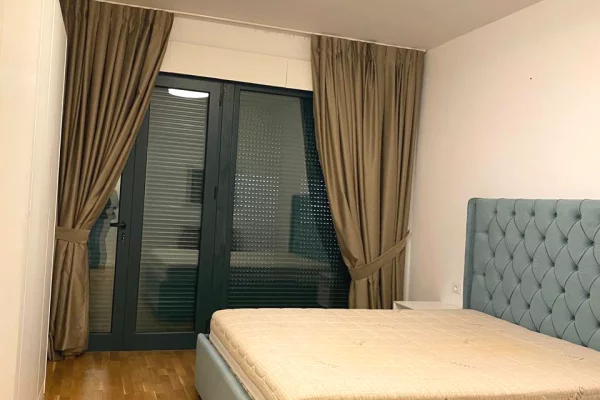 Shtepi me qera 2+1 ne Tirane - 2,500 Euro