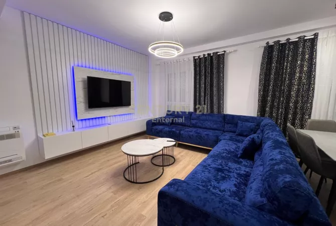 Shtepi me qera 2+1 ne Tirane - 1,500 Euro