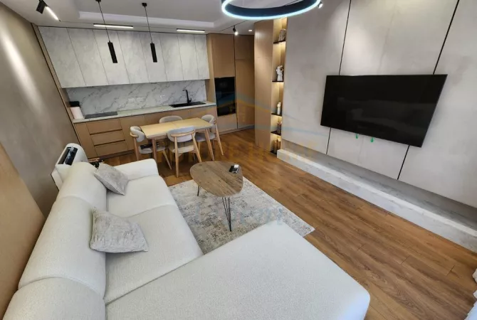 Shtepi me qera Apartament ne Tirane, 2+1, Mobilimi E mobiluar, Pagesa 700  Euro.