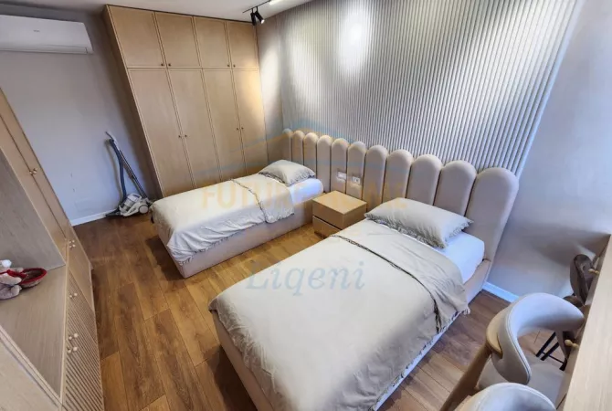 Shtepi me qera 2+1 ne Tirane - 700 Euro