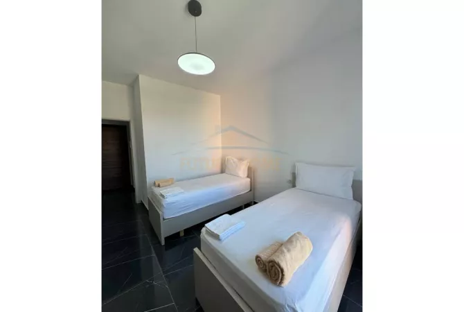 Shtepi me qera Apartament ne Tirane, 2+1, Mobilimi E mobiluar, Pagesa 600  Euro.