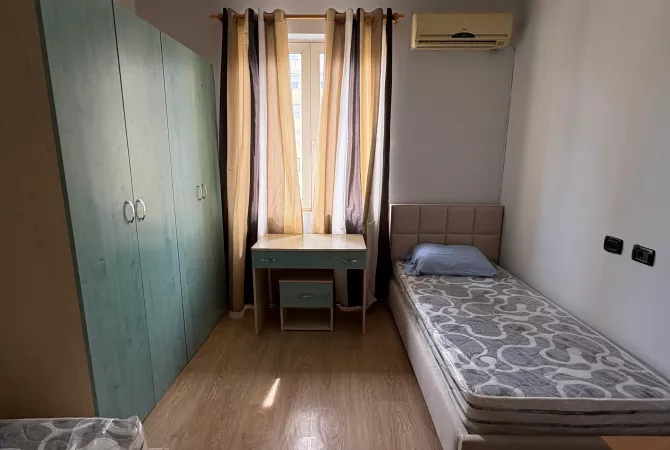 Shtepi me qera Apartament ne Tirane, 2+1, Mobilimi E mobiluar, Pagesa 60,000  Leke.