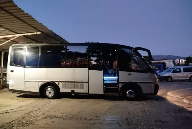 Cars for sale in Tirana, Iveco, 2005 Diesel,Kambio Manual Payment 14,000  Euro.