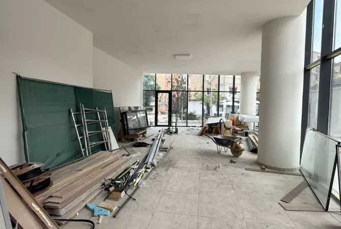 Ambient biznesi me qera 1+1 ne Tirane - 2,700 Euro