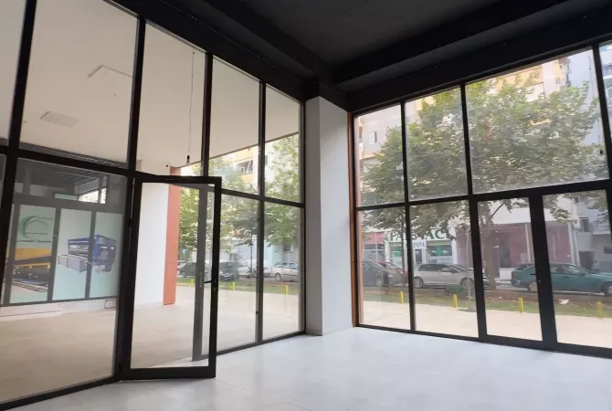 Ambient biznesi me qera 1+1 ne Tirane - 805 Euro
