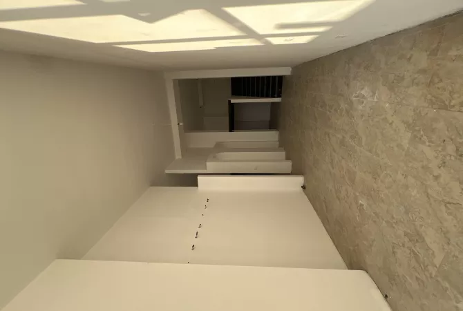 Ambient biznesi me qera 1+1 ne Tirane - 800 Euro
