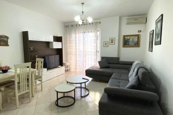 Casa in affitto 2+1 a Tirana - 50,000 Leke