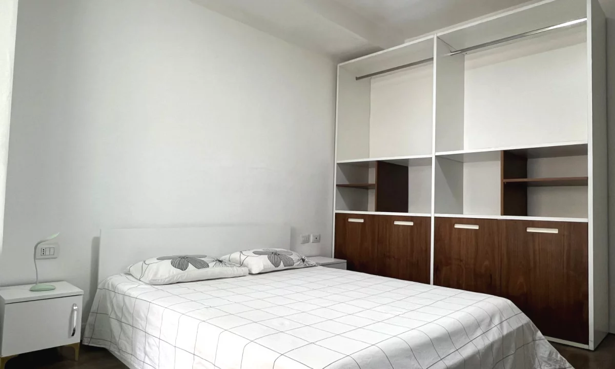 Appartamento in affitto a Tirana 3+1, Arredato