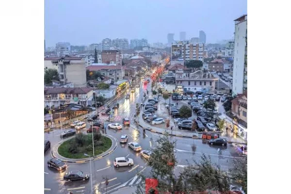 Ambient biznesi ne shitje 1+1 ne Tirane - 110,000 Euro