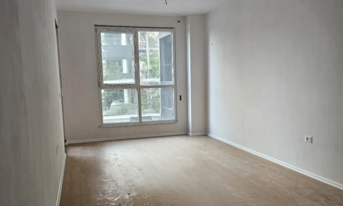 Shtepi ne shitje Apartament ne Tirane, 1+1, Mobilimi Bosh, pa mobiluar, Pagesa 151,000  Euro.