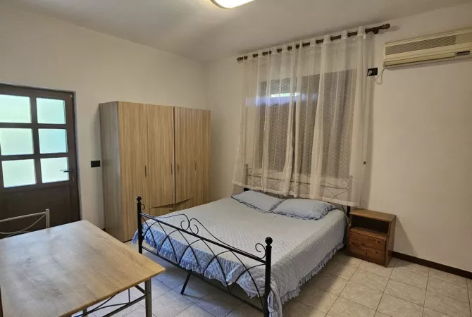 Shtepi ne shitje Vila Luksoze ne Tirane, 5+1, Mobilimi E mobiluar, Pagesa 480,000  Euro.