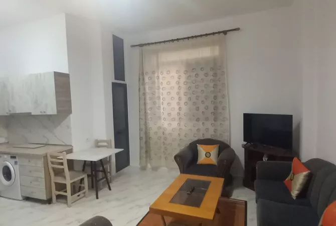 Shtepi me qera Garsoniere ne Tirane - 30,000 Leke