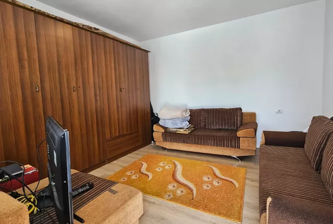 Shtepi me qera Duplex(shtepi me 2 kate) ne Tirane, 3+1, Mobilimi E mobiluar, Pagesa 1,200  Euro.