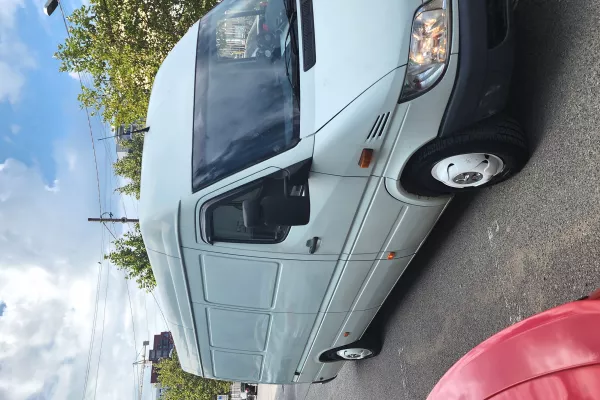 Makina ne shitje ne Tirane - 7,000 Euro